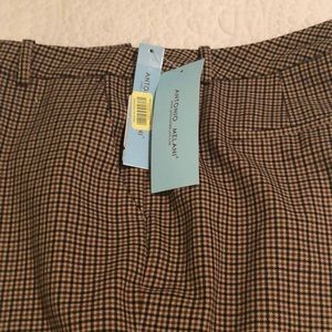 Antonio Melani plaid slacks. Size 8. Never worn.